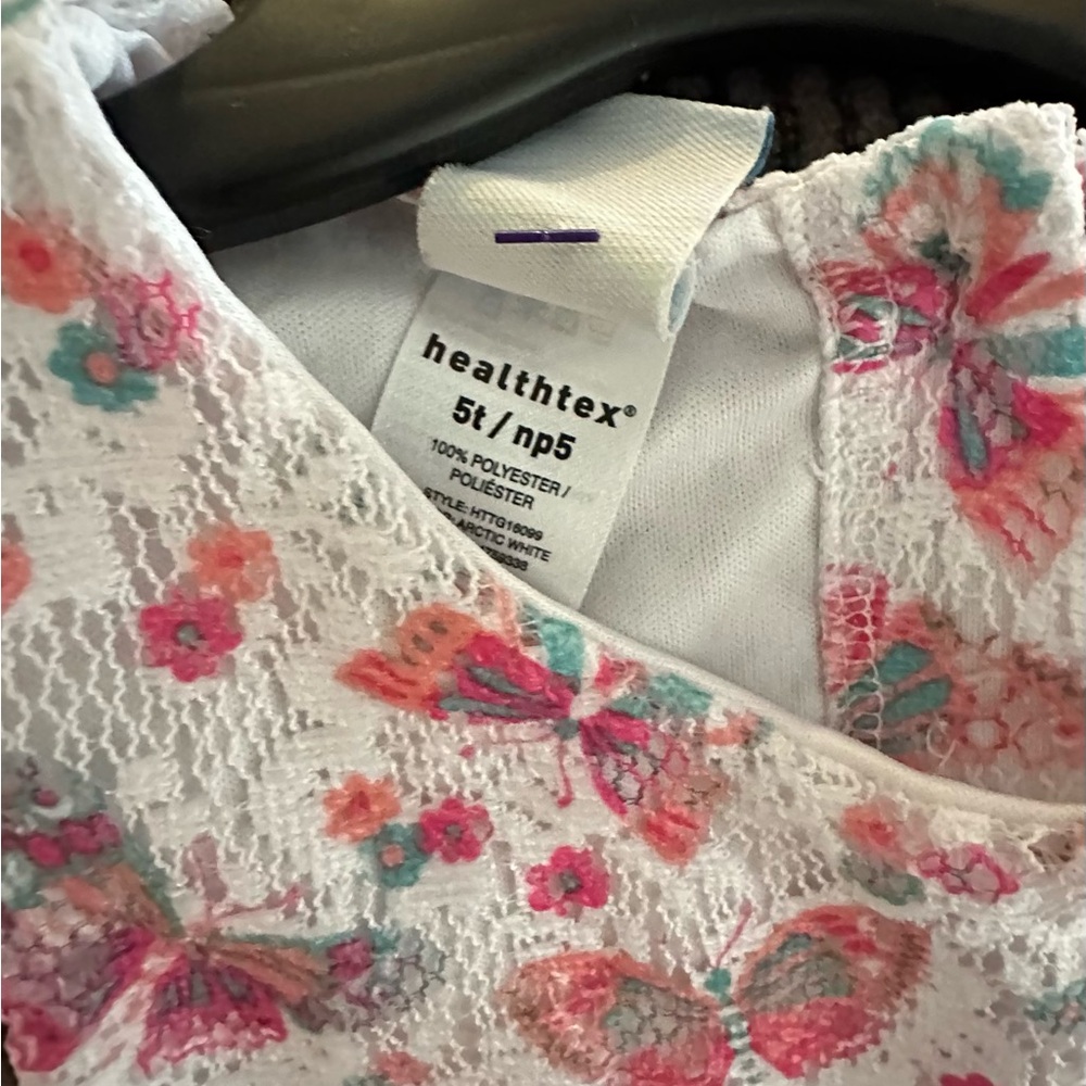 Girls clothing lot size 5T - Picture 7 of 7